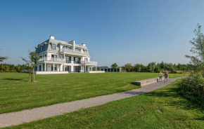 Beautiful Apartment In Kamperland With Wifi